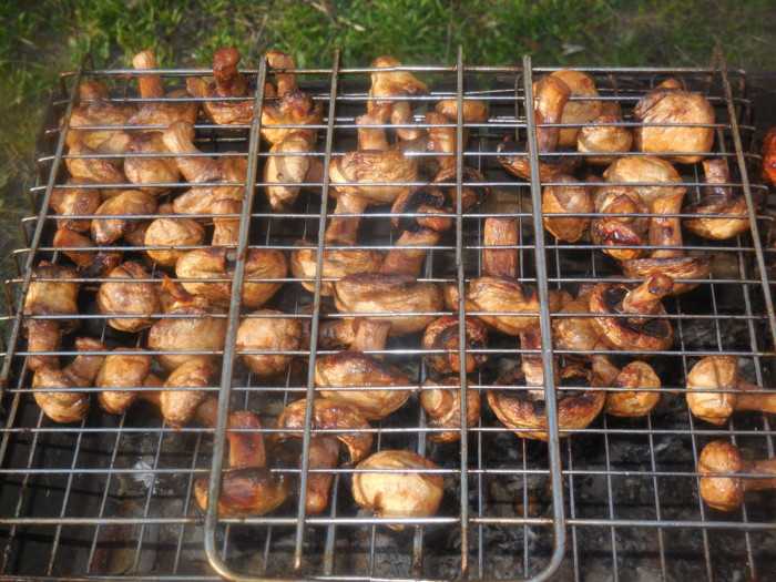 Жареные пельмени на сковороде - 8 пошаговых рецептов