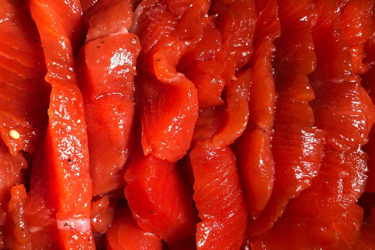 Диетические паровые котлеты из рыбы в мультиварке