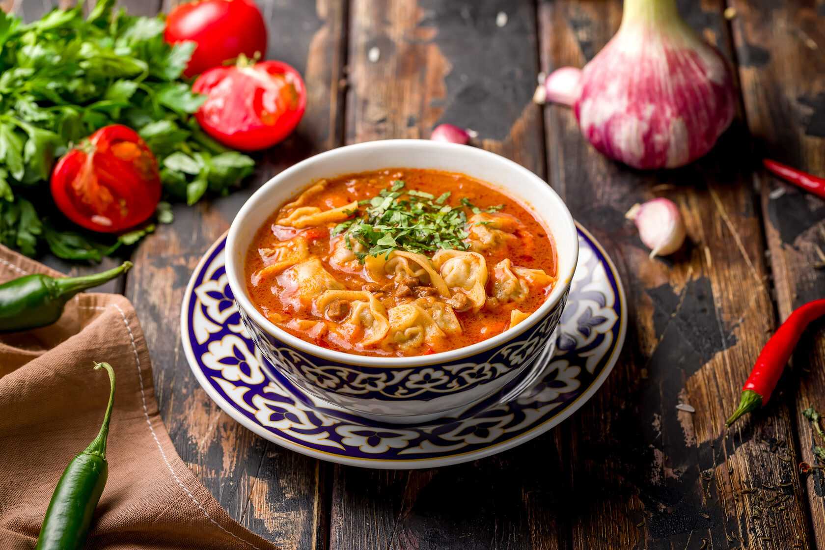 Чучвара шурпа с пельменями - 11 пошаговых фото в рецепте