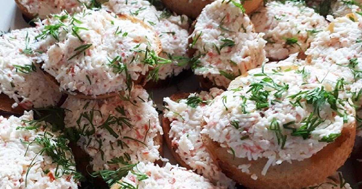 Рецепты салатов, первых блюд, закусок, вторых блюд, гарниров, закаток, выпечек, десертов и напитков | wowcook.net 
закуски с крабовыми палочками, рецепты с фото | wowcook.net