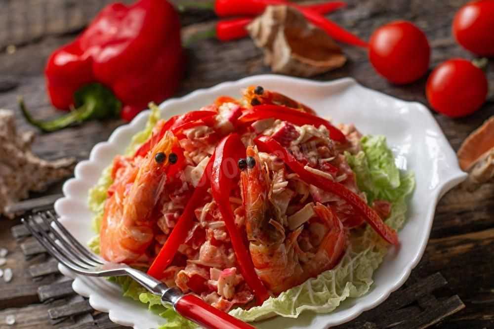 Салаты с крабовыми палочками: 12 простых и вкусных рецептов на праздник
