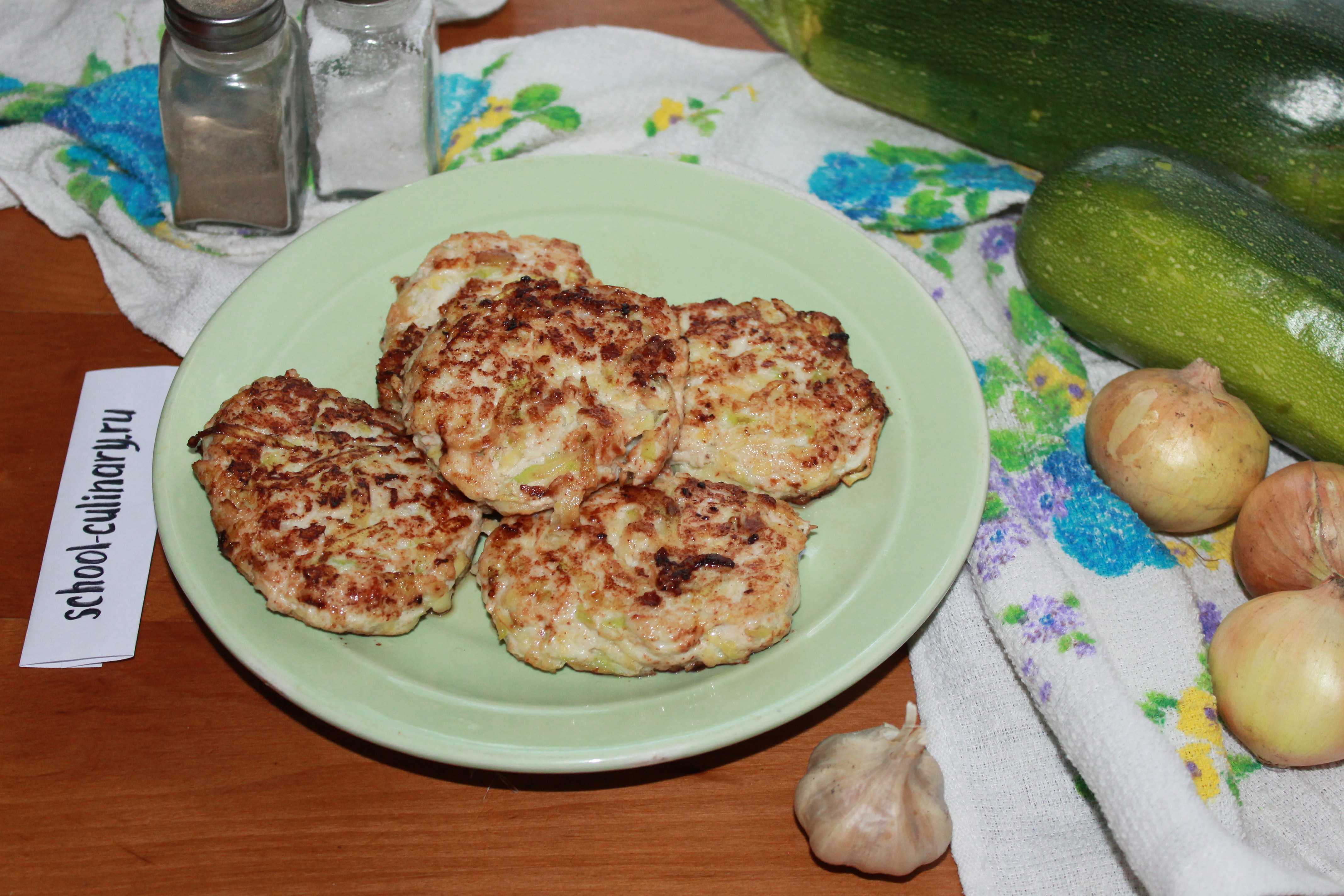 Котлеты из кабачков: 8 самых быстрых и вкусных рецептов