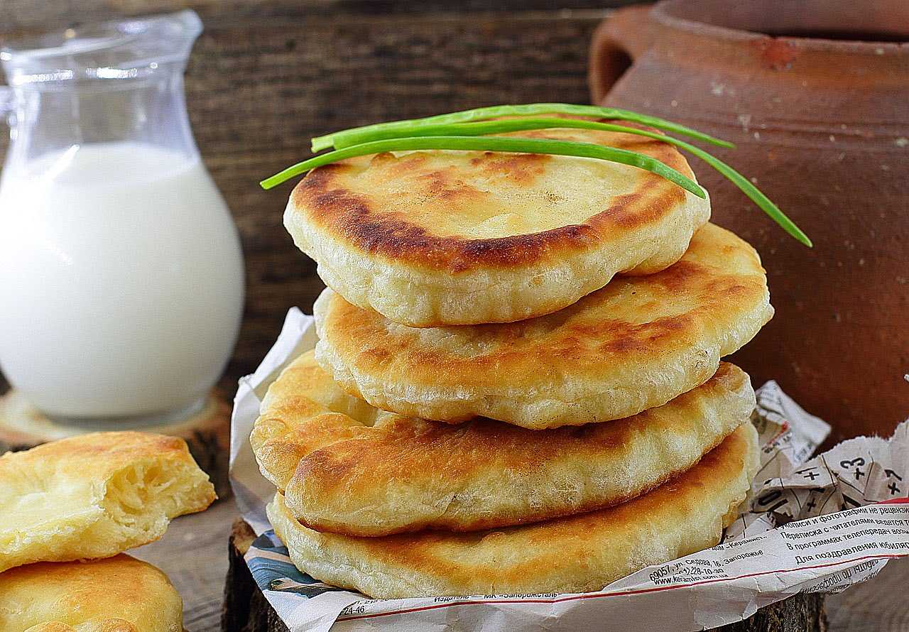 Лепешки на соде: с кефиром, с молоком, пресные, сладкие, вкусно и быстро, рецепты приготовления