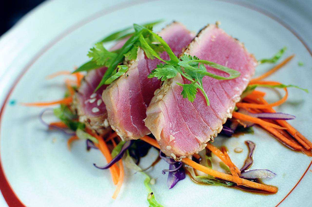Как приготовить тунца свежемороженного вкусно