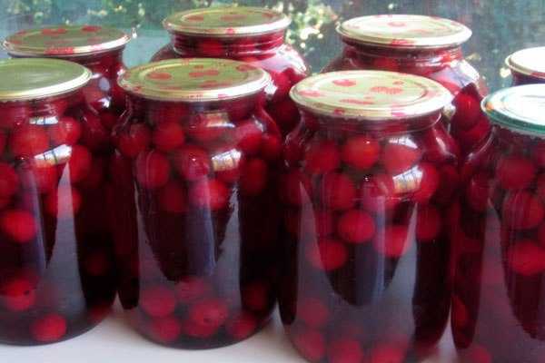 Компот из клубники: с вишней, с черешней, на банку 3 литра