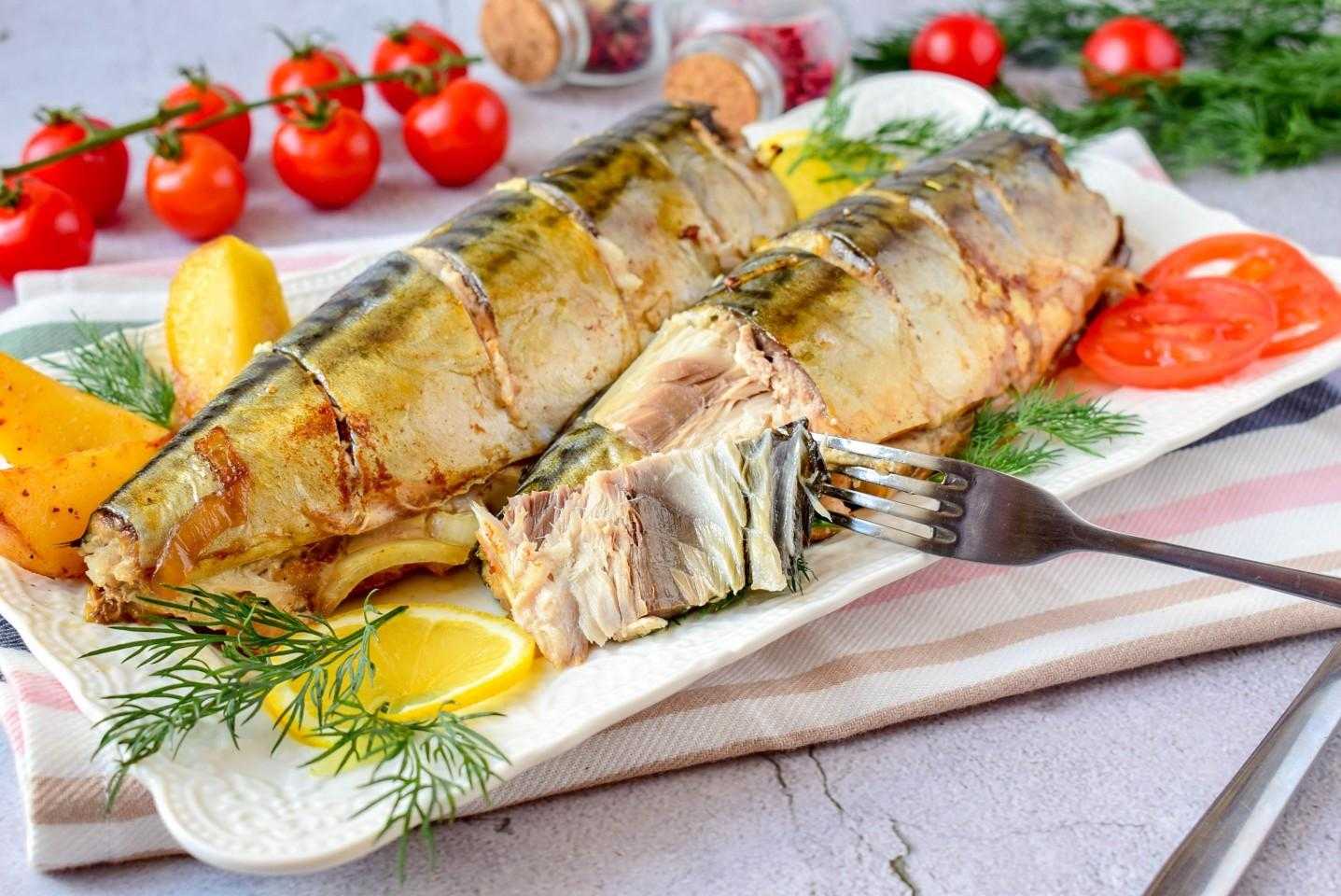 Скумбрия запеченная в духовке в фольге – 7 рецептов приготовления