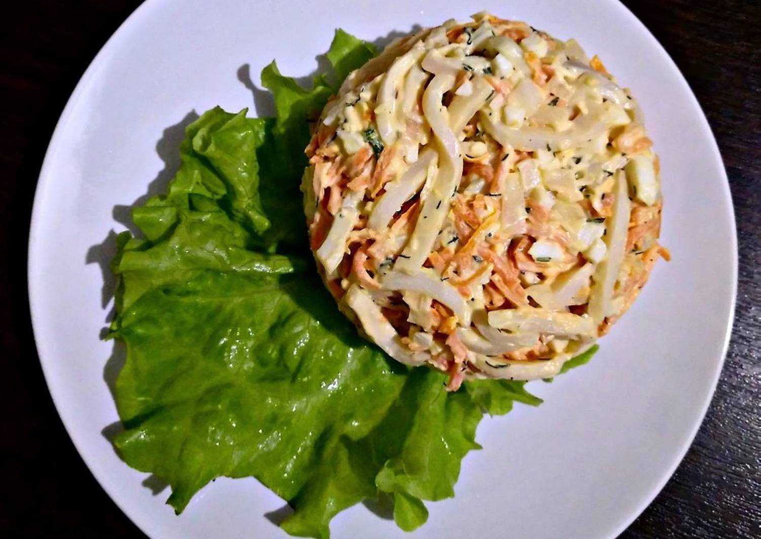 Самые вкусные салаты с кальмарами: топ-10 простых пошаговых рецептов