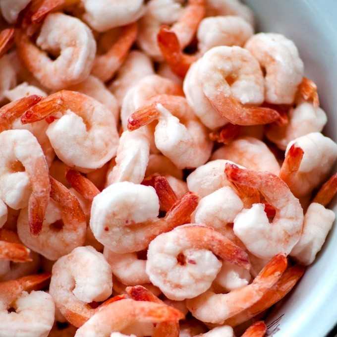 5 лучших советов, как правильно и вкусно сварить замороженные креветки