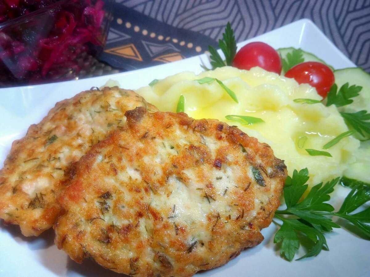 Котлеты из рыбного фарша (минтая, трески): рецепты с фото