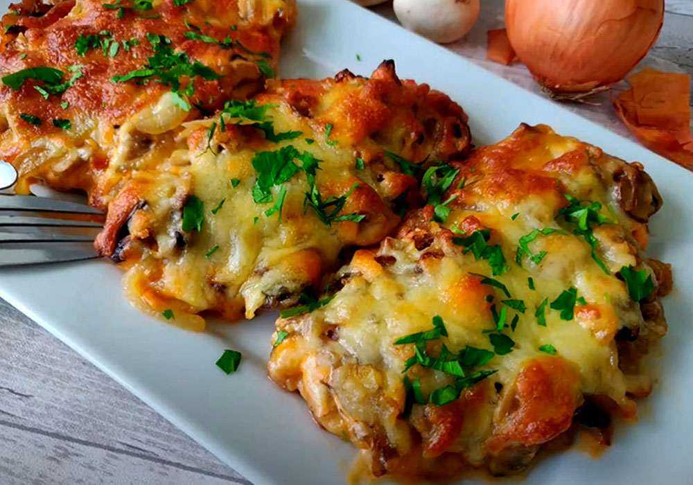 Мясо по французски в духовке из свинины. рецепт блюда, сколько запекать и при какой температуре