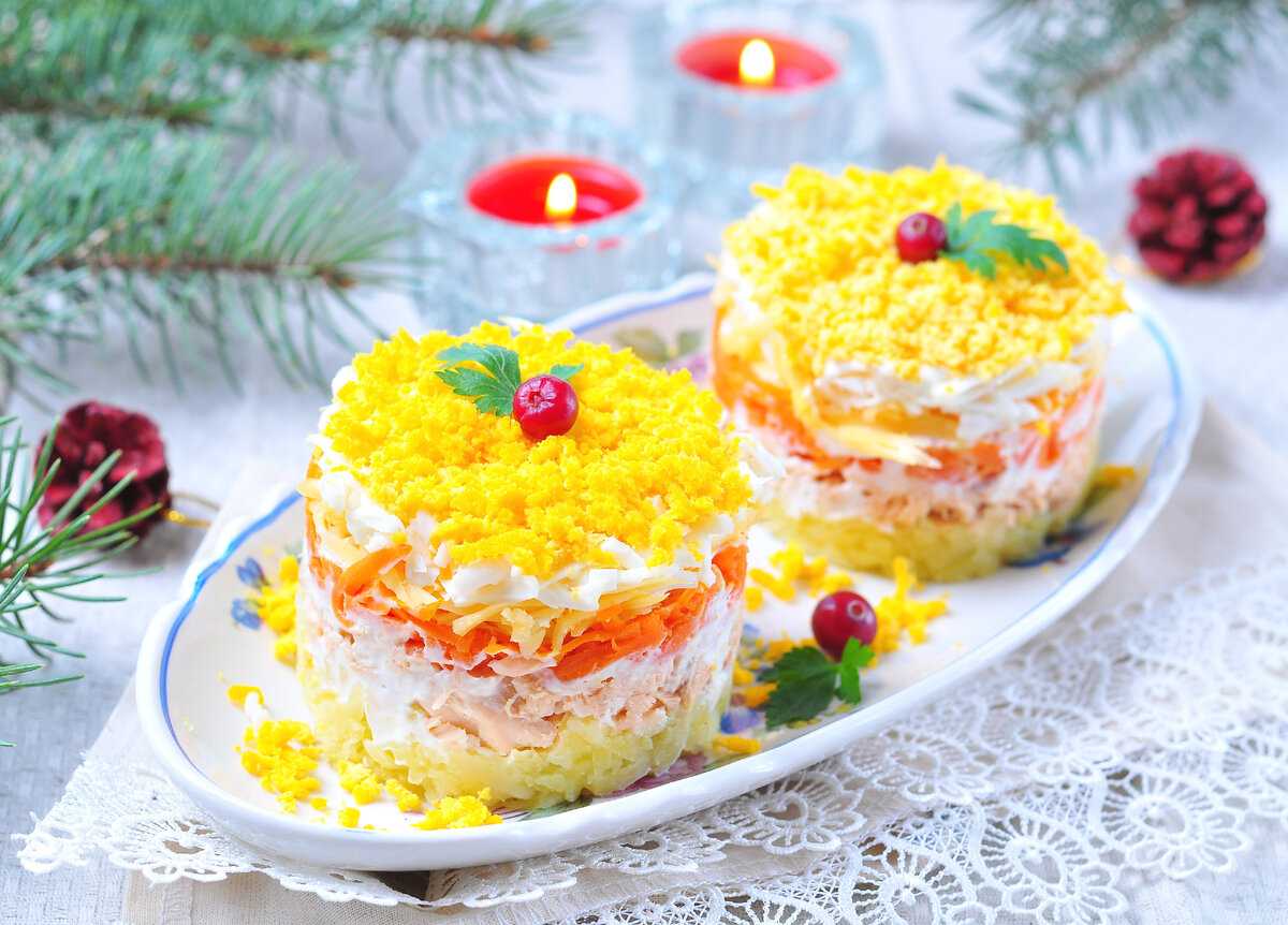 Салат из печени трески - 10 вкусных классических рецептов салата с печенью трески