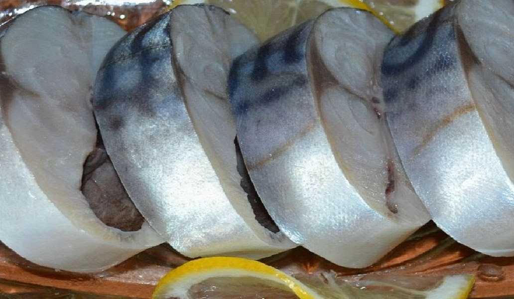 Как замариновать и засолить скумбрию для копчения