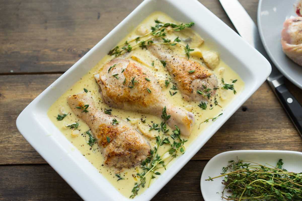Сливочный соус для курицы: классический рецепт, с молоком, со сметаной, с орехами, с грибами