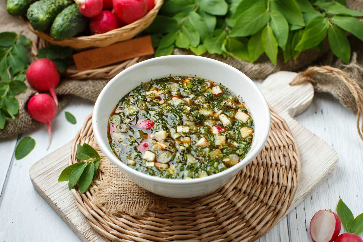 Классическая окрошка на квасе – 5 самых вкусных рецептов