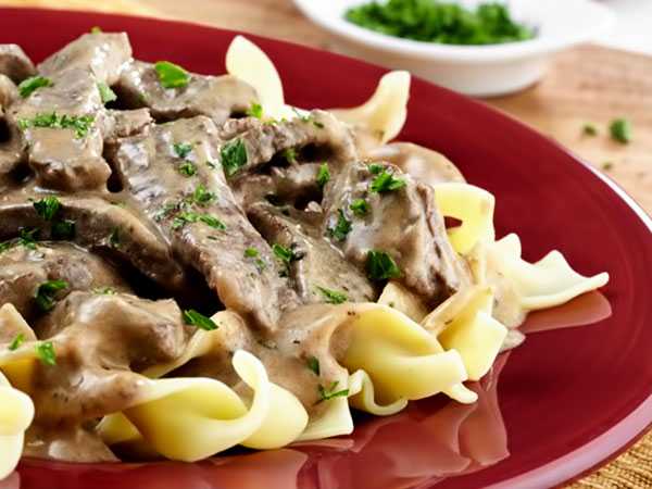 Рецепт приготовления вкусных бефстрогановов из говядины