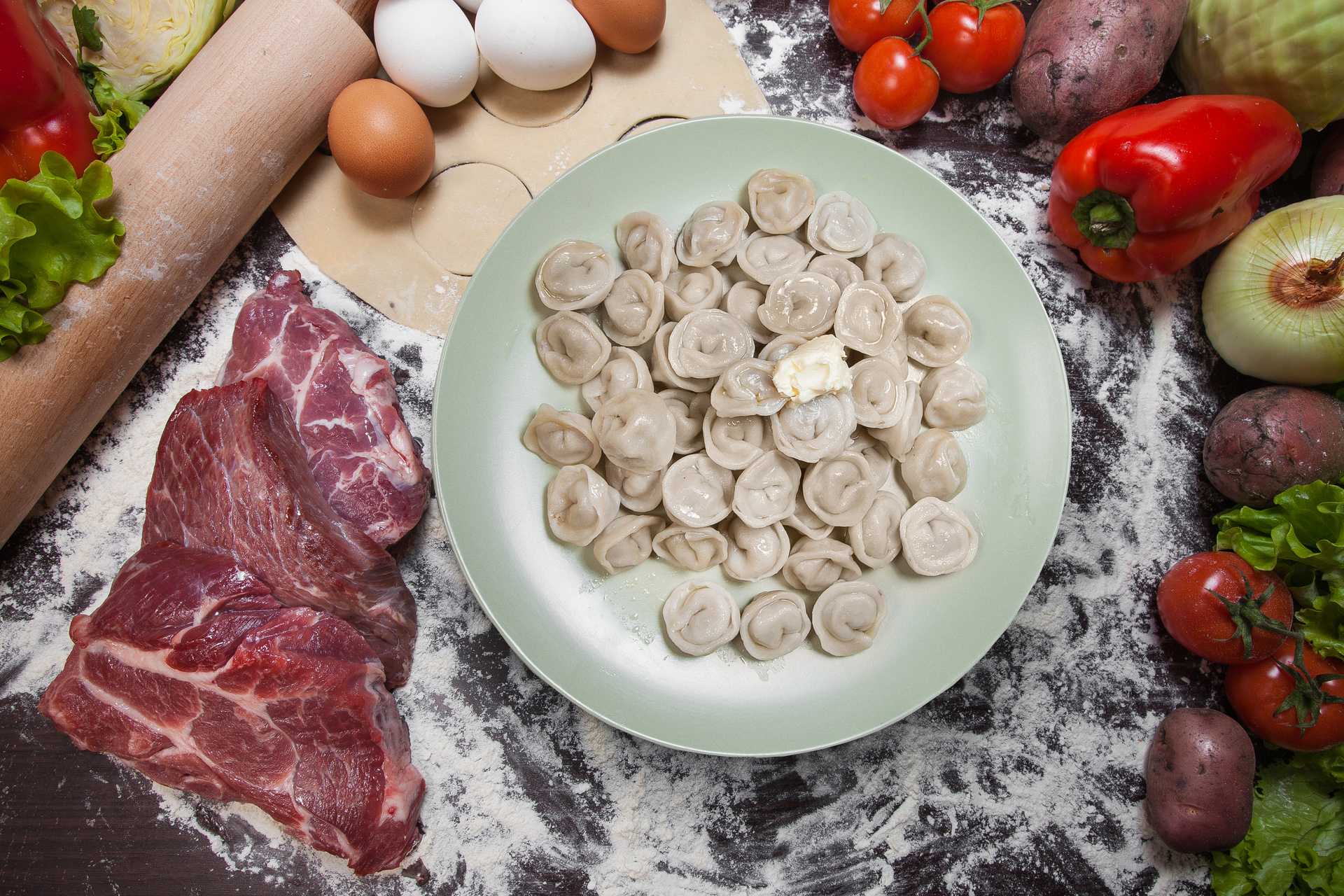 Домашние пельмени — получаются очень вкусными. 5 простых рецептов