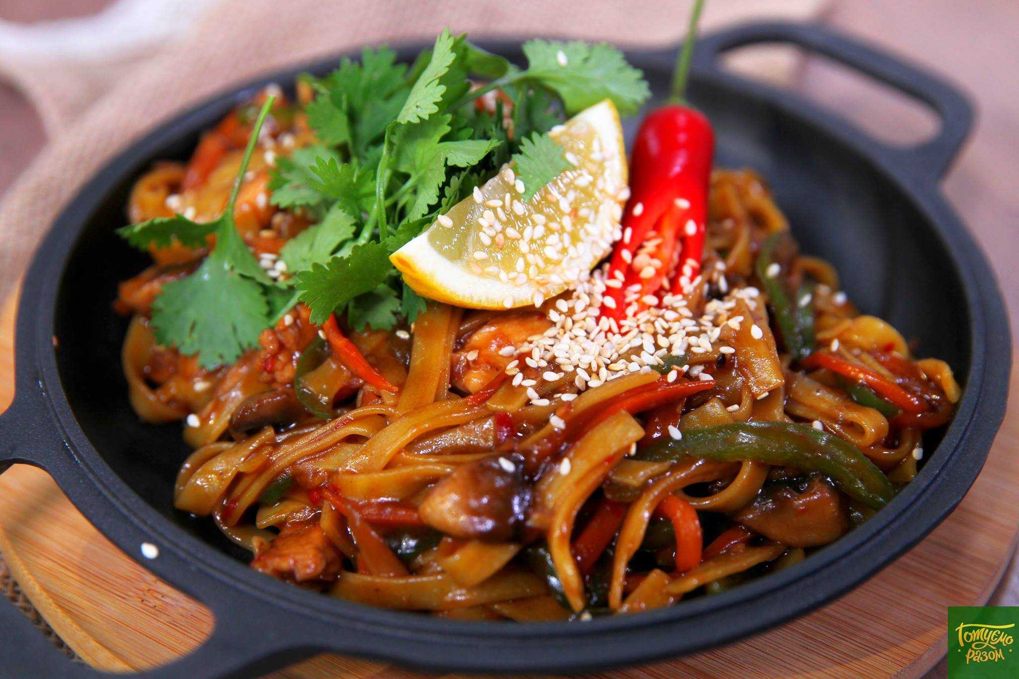 Как приготовить вкусный рис с морепродуктами по рецепту с фото