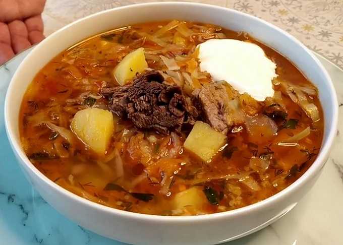 Щи из свежей и квашеной капусты: 4 вкусных рецепта