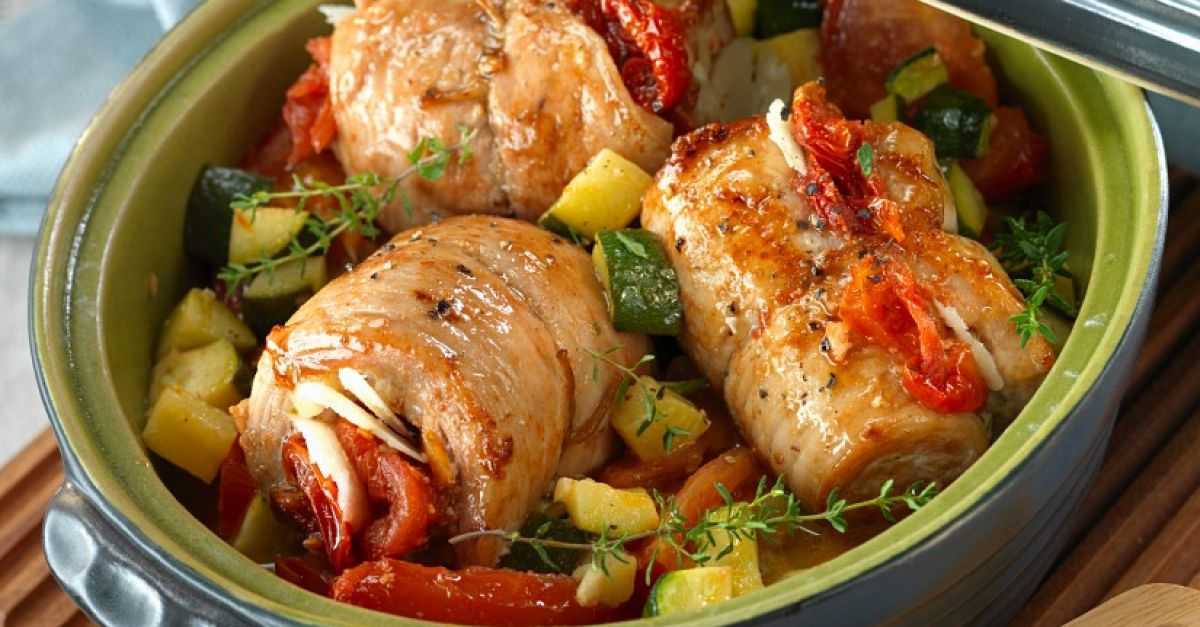 Свинина жареная на сковороде кусочками с луком – 6 рецептов, как вкусно пожарить мясо