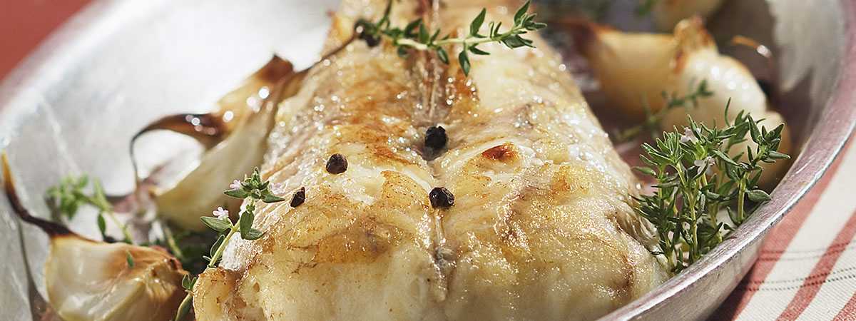 Как почистить налим, минтай и скумбрию от чешуи и слизи