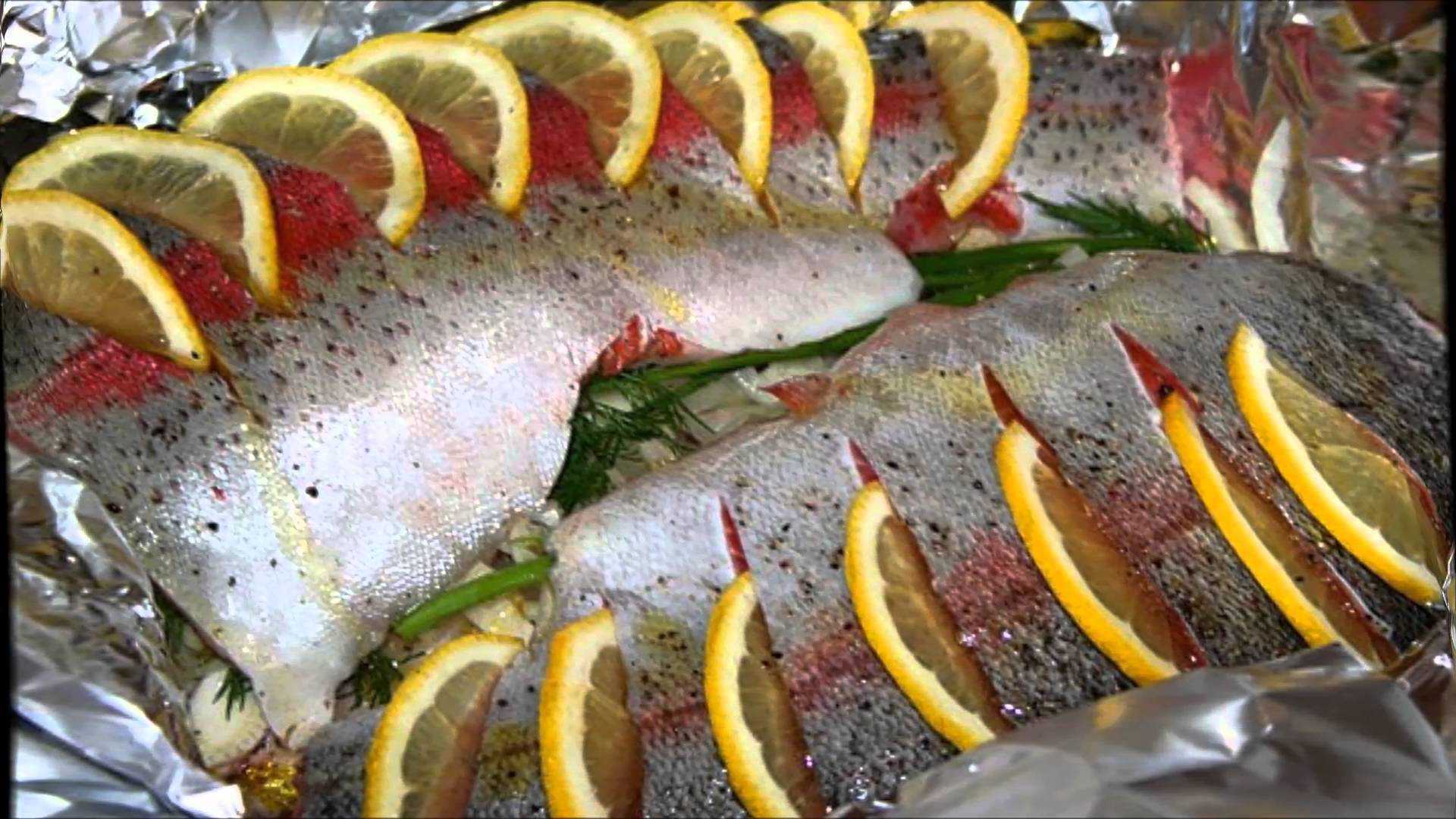 Как приготовить форель в духовке, чтобы была сочной и мягкой
