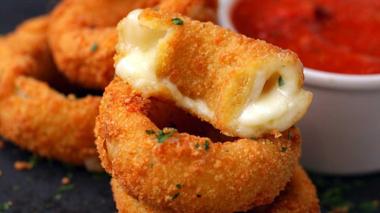 Салат с крабовыми палочками, огурцом, яйцом и сыром — 6 самых вкусных рецепта