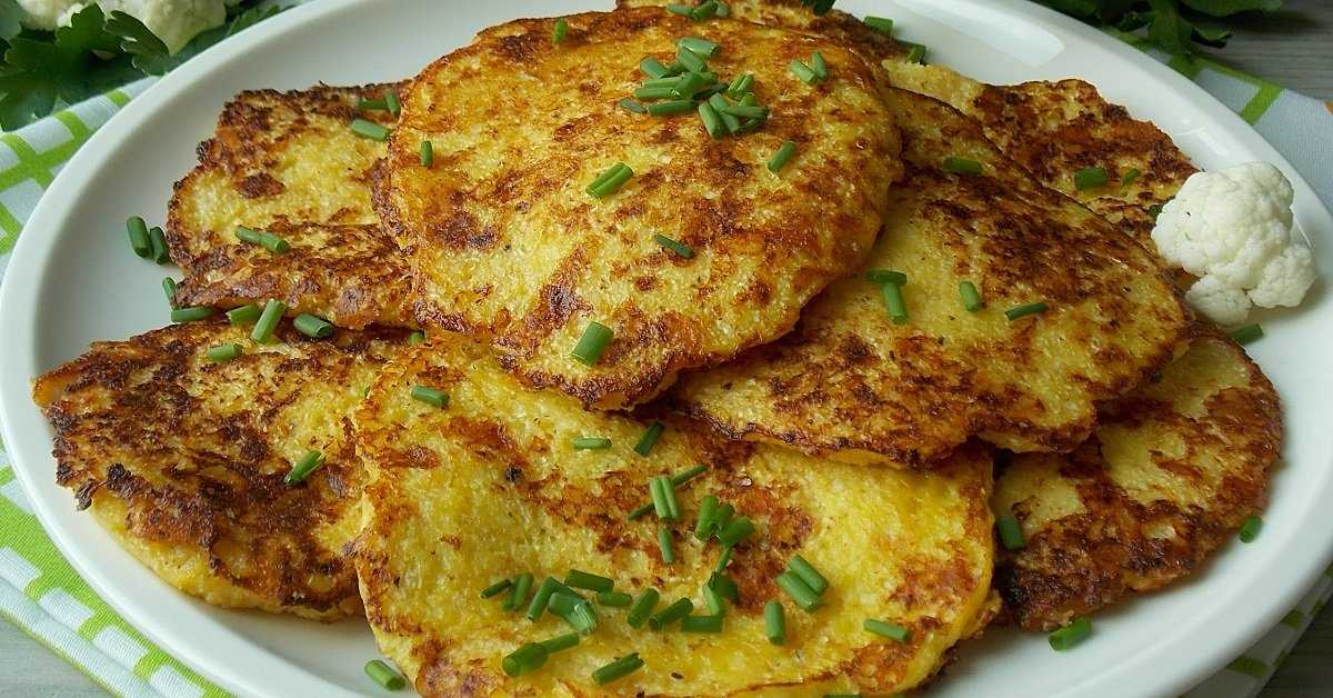 Оладьи из капусты – 12 самых вкусных рецептов