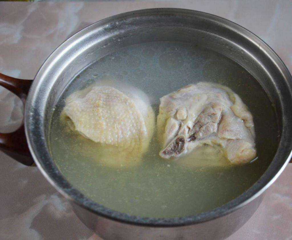 Как и сколько варить курицу: цельная тушка и её части