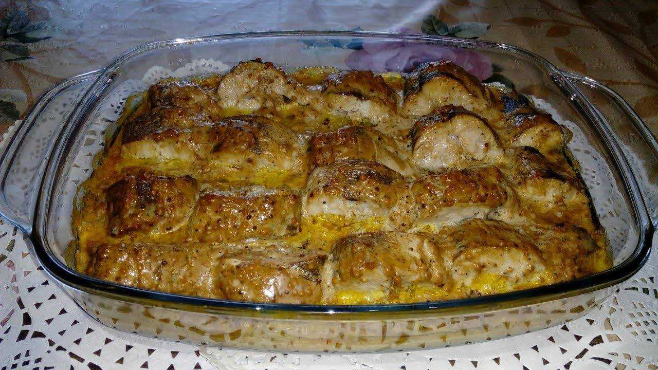 Рыба с картошкой в духовке запеченная