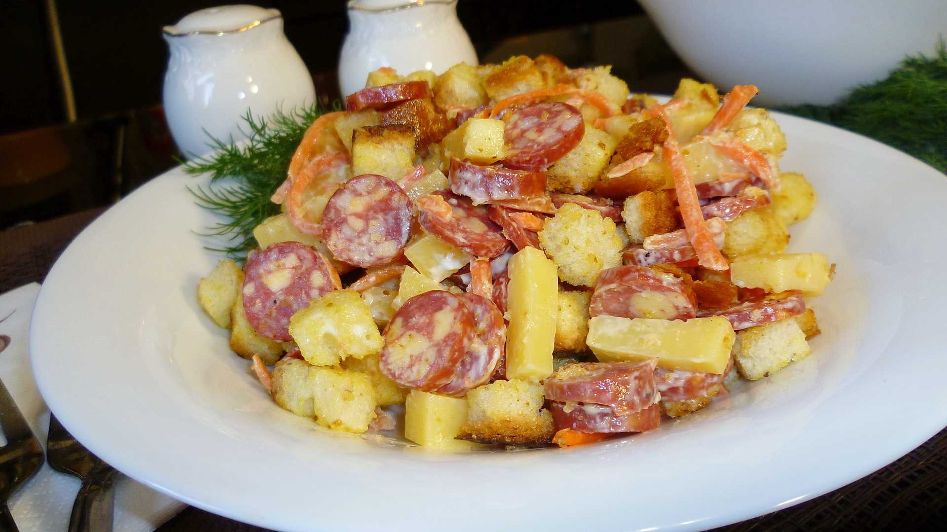 Как пожарить колбаски чтобы они не лопнули? 2023 - мясные консервы гост и тушенка оптом | елинский пищевой комбинат