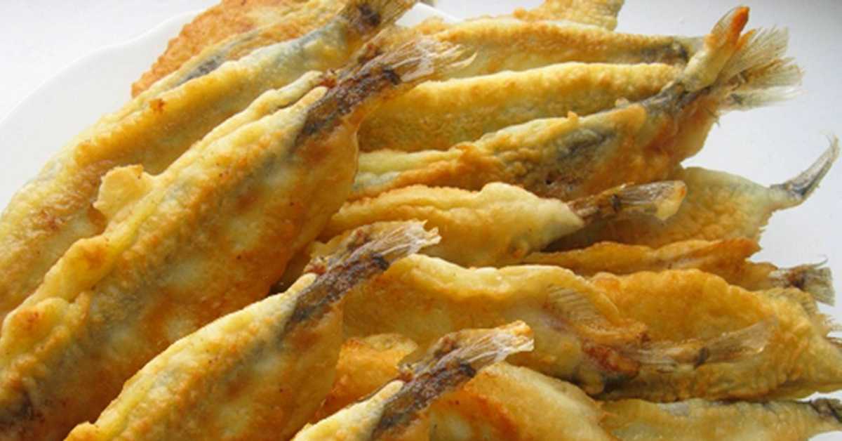 Как пожарить мойву - рецепт на сковороде и в духовке