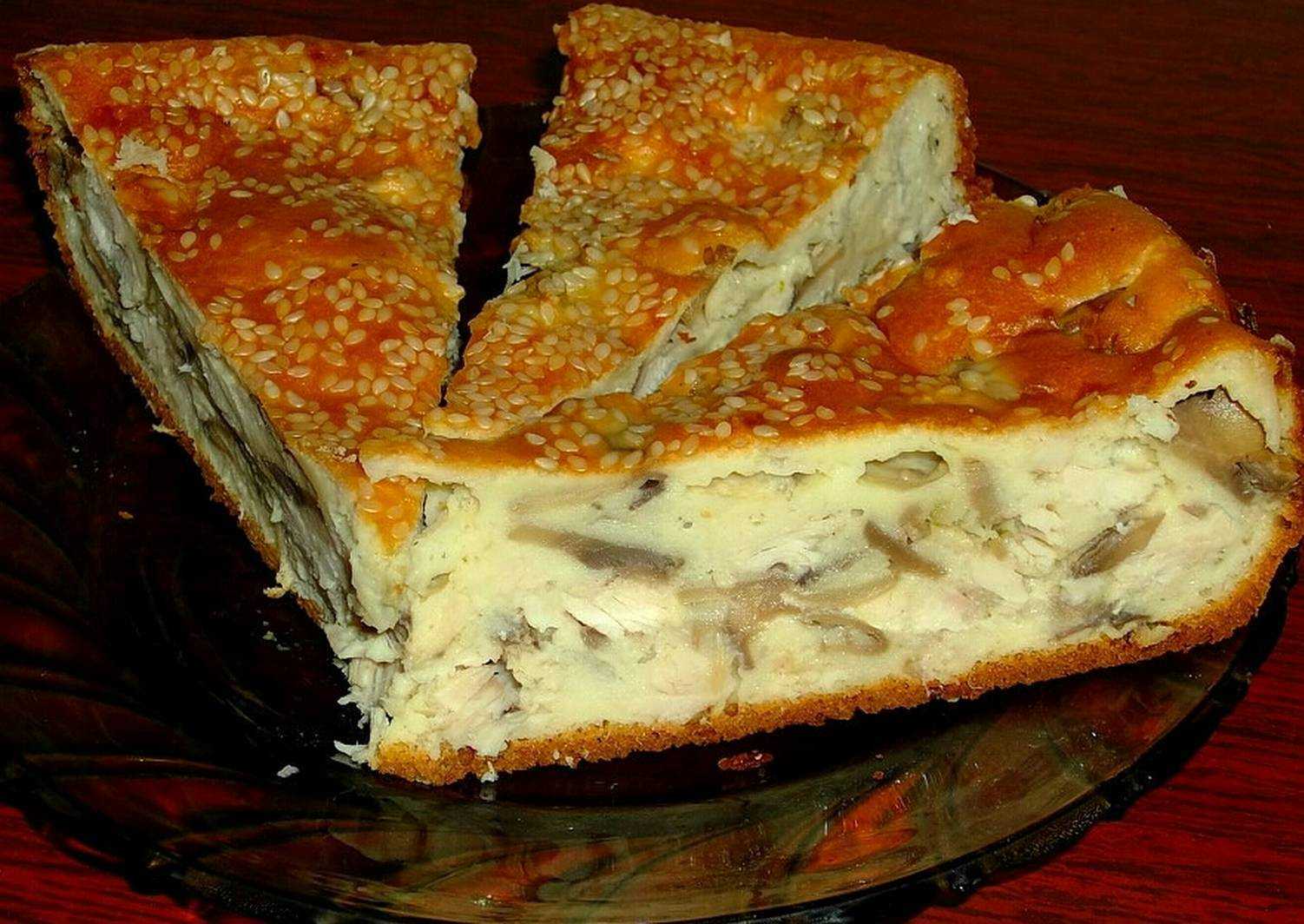 Заливной пирог с рыбными консервами - быстро и вкусно