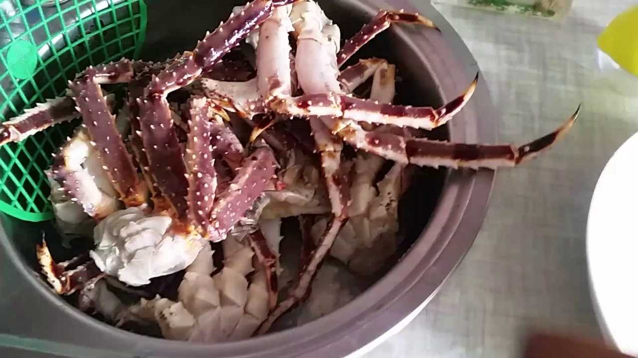 Сколько и как варить краба свежего и замороженного в домашних условиях?