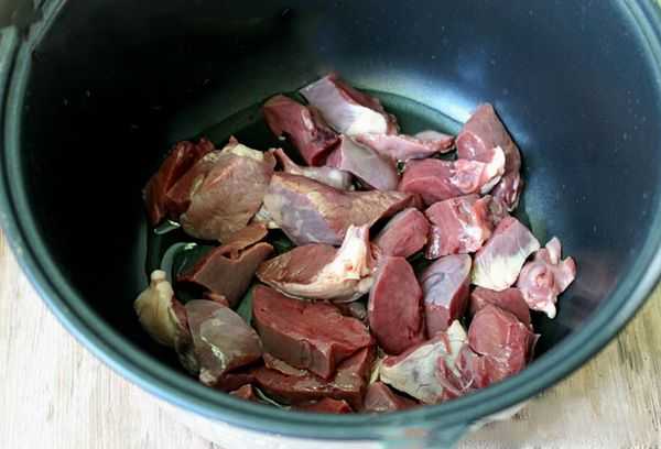 Тушеная картошка с свиным сердцем в мультиварке. вкусный способ приготовления свиного сердца с овощами в мультиварке. обработка субпродукта перед варкой