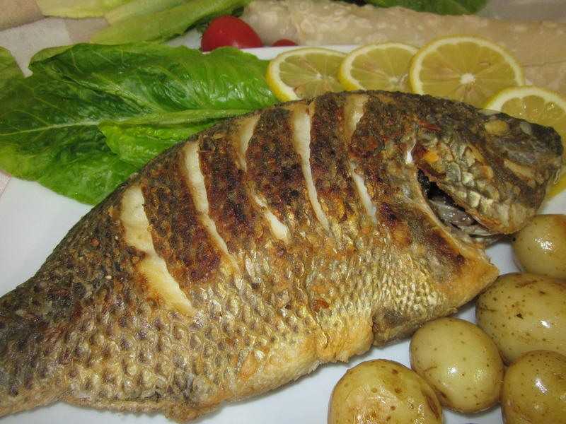 Как вкусно пожарить карпа с хрустящей корочкой