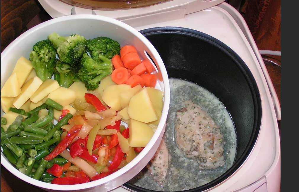 Вкусные и полезные салаты из брокколи и цветной капусты