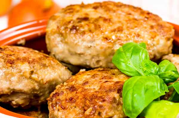 Котлеты из индейки сочные и мягкие — 3 очень вкусных рецепта