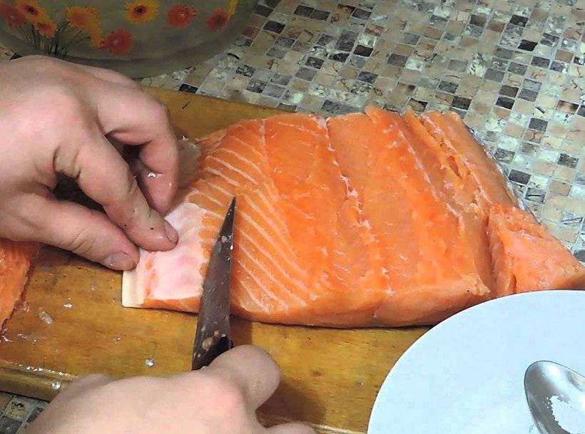 Горбуша малосольная под семгу. быстро и вкусно солим красную рыбу в домашних условиях