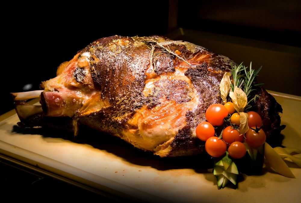 Баранина в духовке — лучшие рецепты