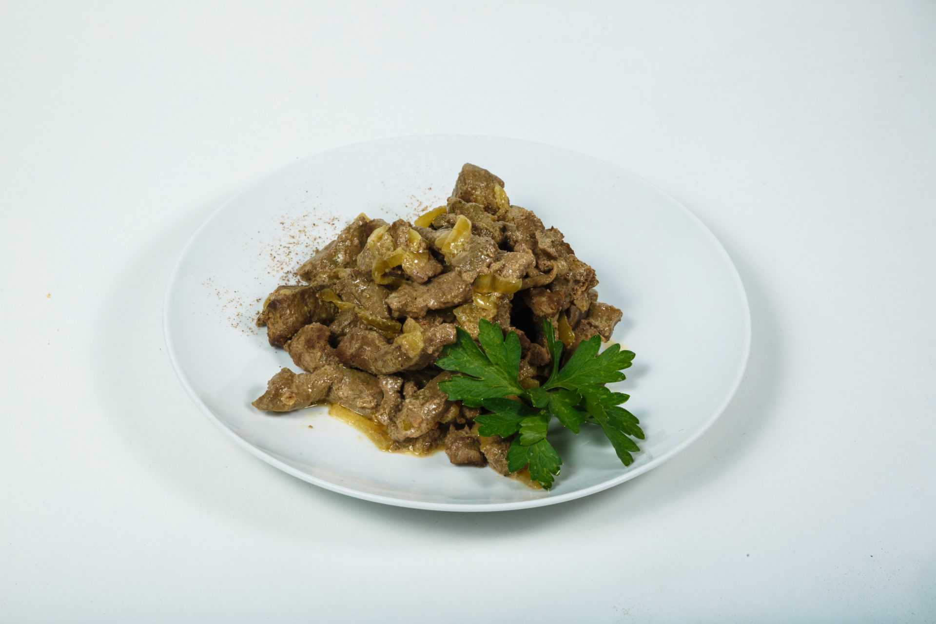 Печень по-строгановски: классический рецепт приготовления