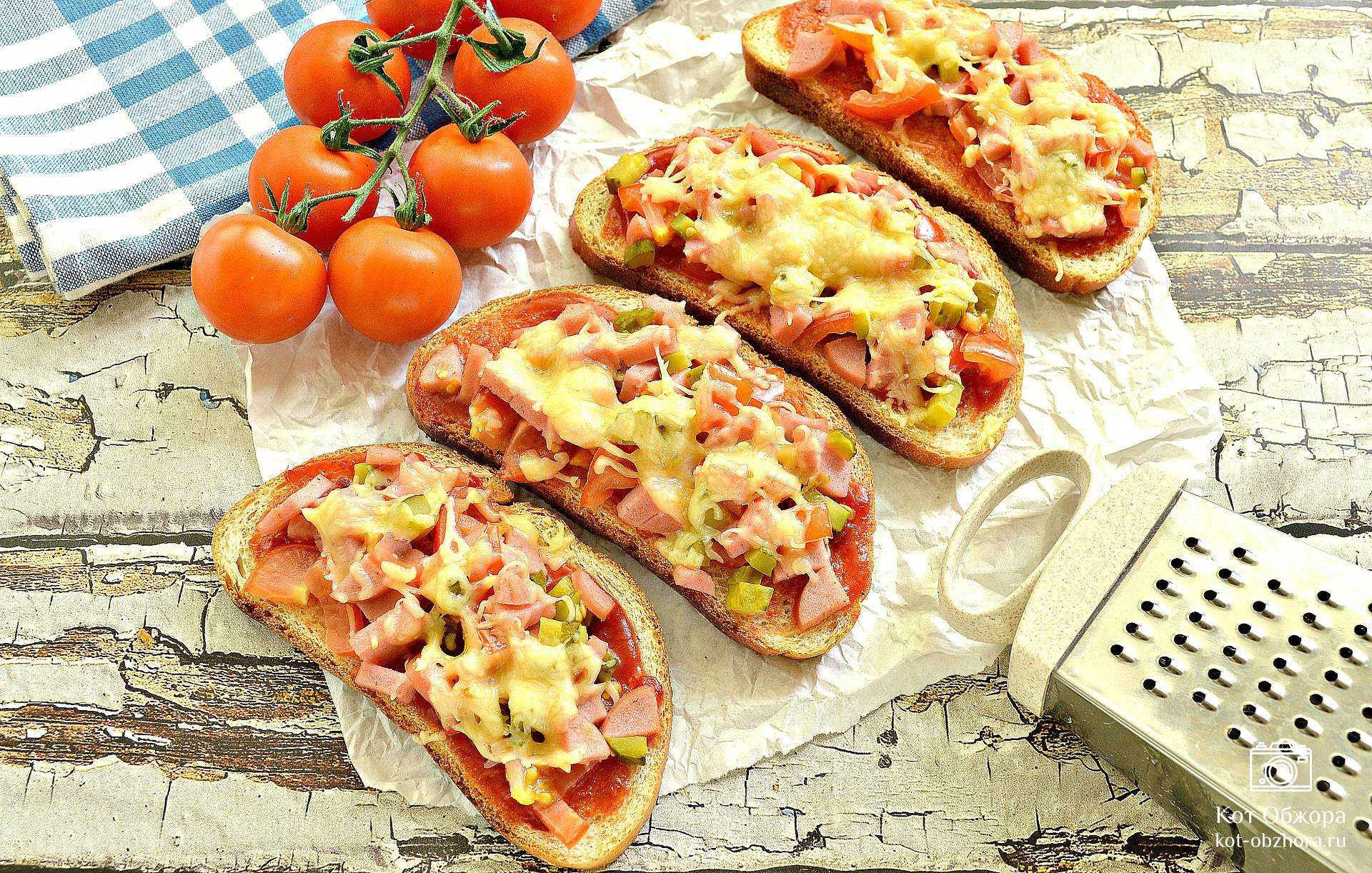 Пицца с колбасой и сыром в духовке – простые пошаговые рецепты с фото на любой случай