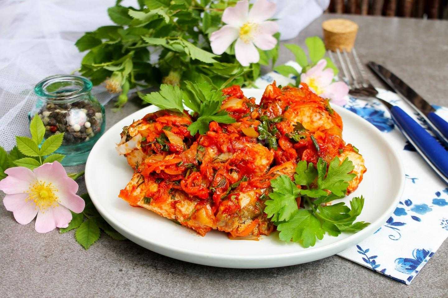 Минтай в духовке - 6 самых вкусных рецептов