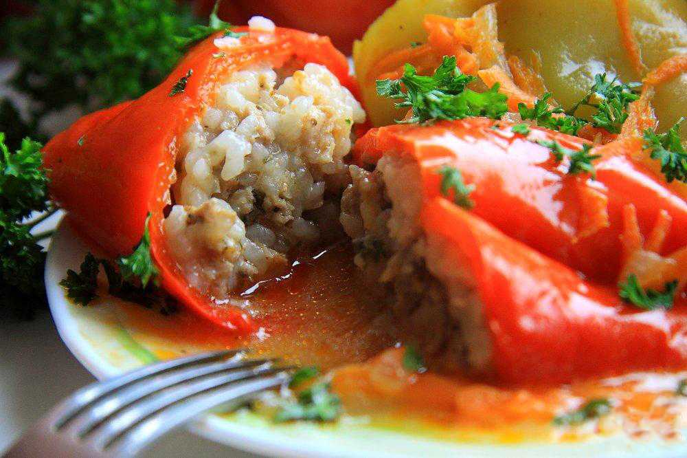 Перец фаршированный - 6 рецептов фаршированных перцев с мясом и рисом