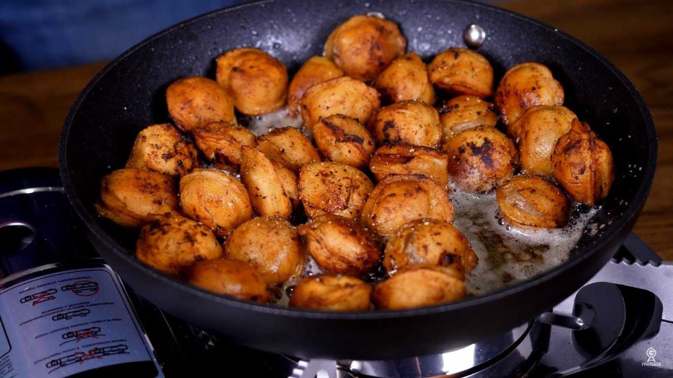 Жареные пельмени с сыром, грибами, помидорами, по-китайски. разные рецепты жареных пельменей: в сковороде, духовке, на мангале - автор екатерина данилова - журнал женское мнение