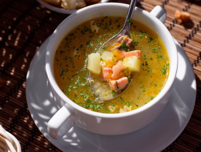 Уха из семги: 7 самых вкусных рецептов, видео от шеф-поваров