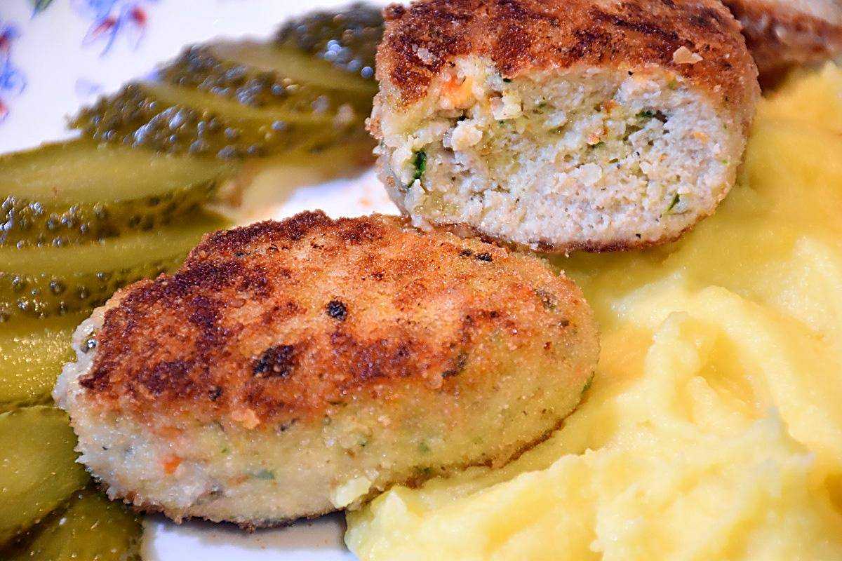 Котлеты из щуки - 5 рецептов вкусных и сочных рыбных котлет