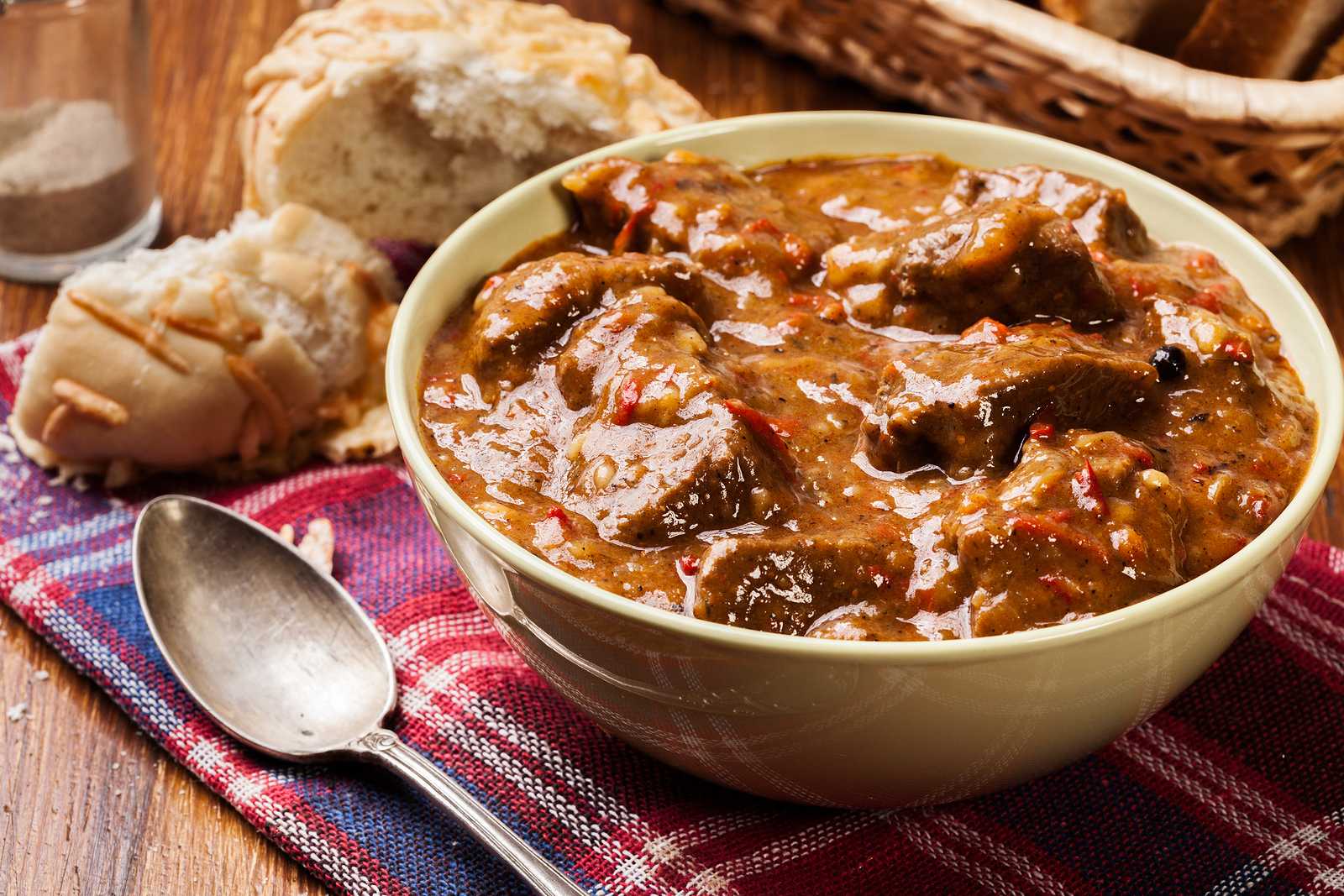 Говядина тушеная с овощами - рецепт говядины с овощами в сковороде с фото пошагово
