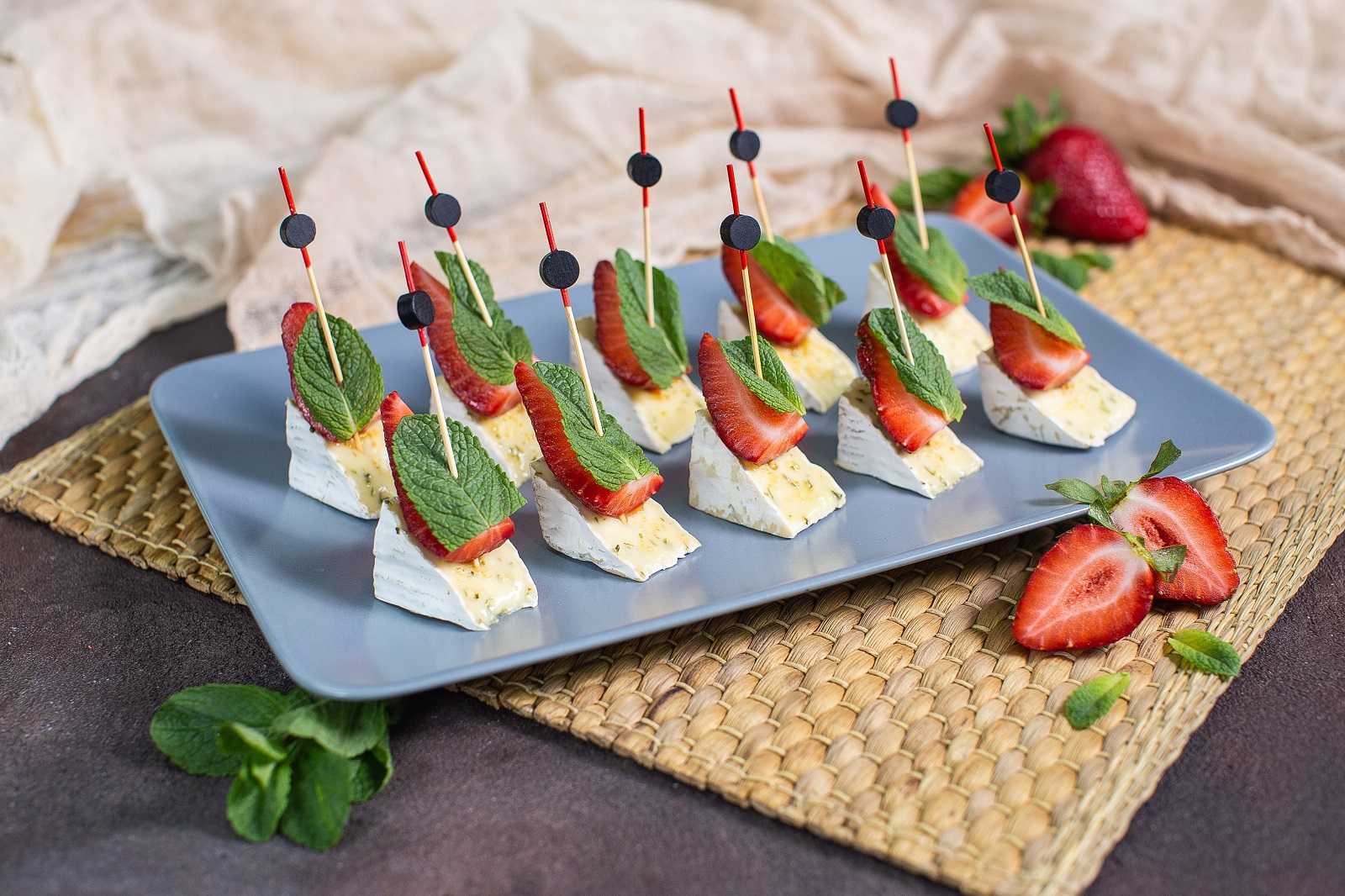 Бутерброды с красной рыбой - простые и вкусные рецепты
