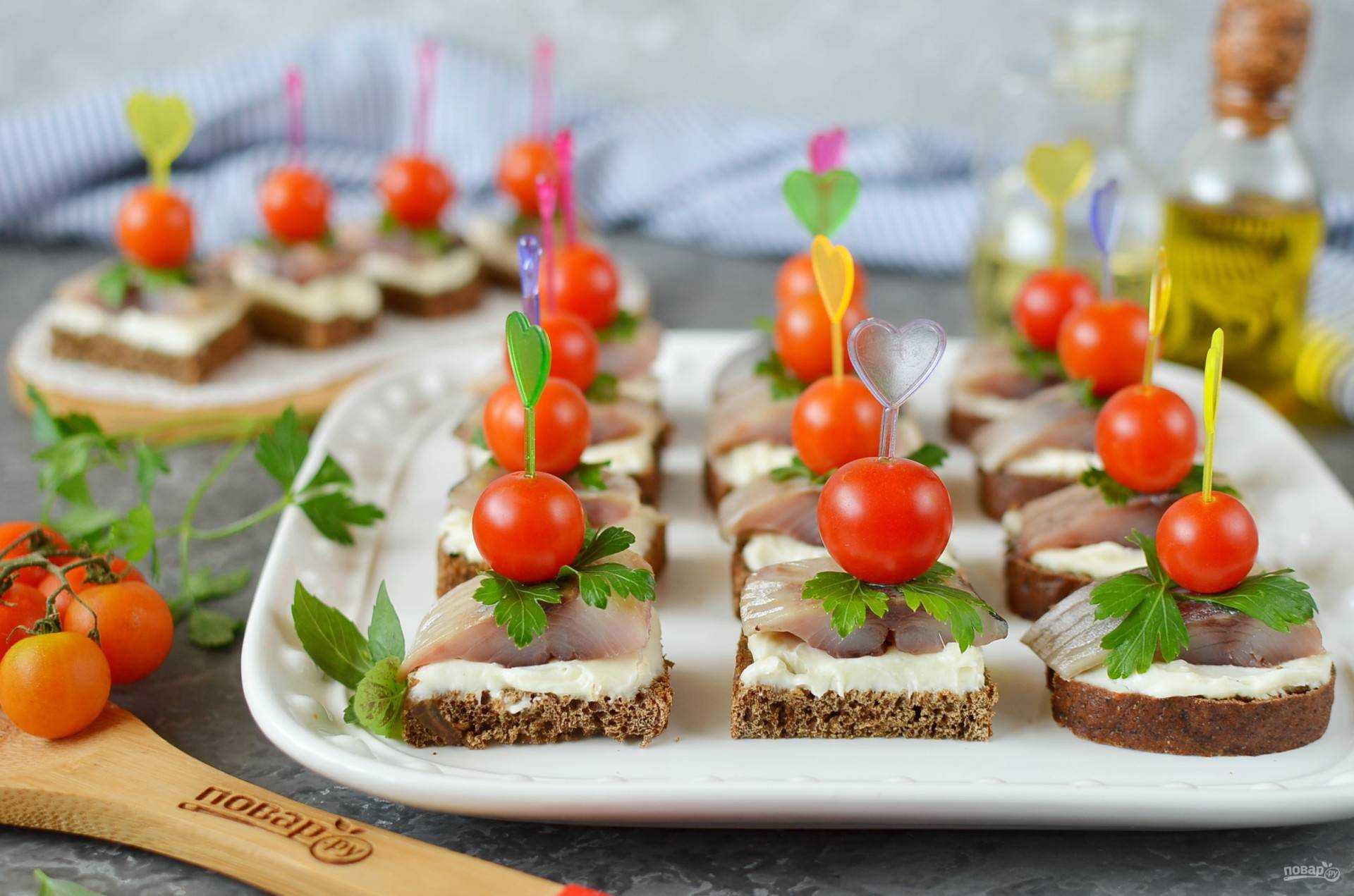 Закуска из селёдки - простые и вкусные рецепты на праздничный стол